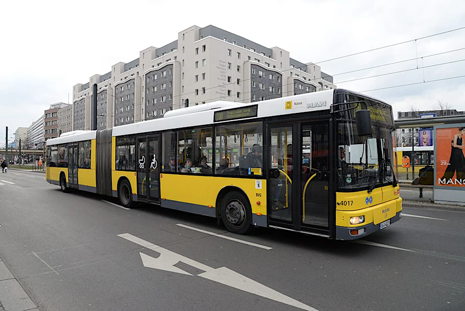 Trotz BVG-Streik sind noch einige Buslinien unterwegs in der Hauptstadt.
