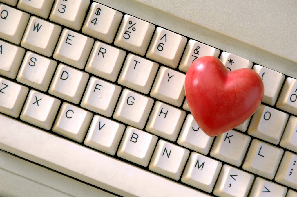 Ein Klick, ein Flirt, Geld weg: „Love Scamming" in der Uckermark