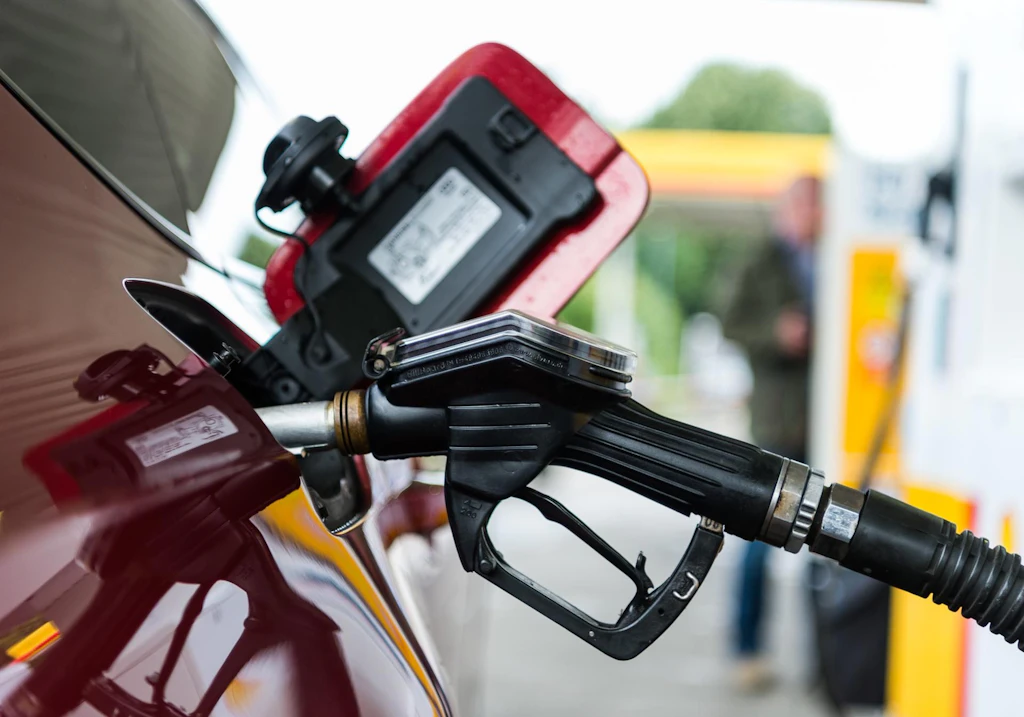 Tank-Preise: Der Osten tankt teurer als der Westen