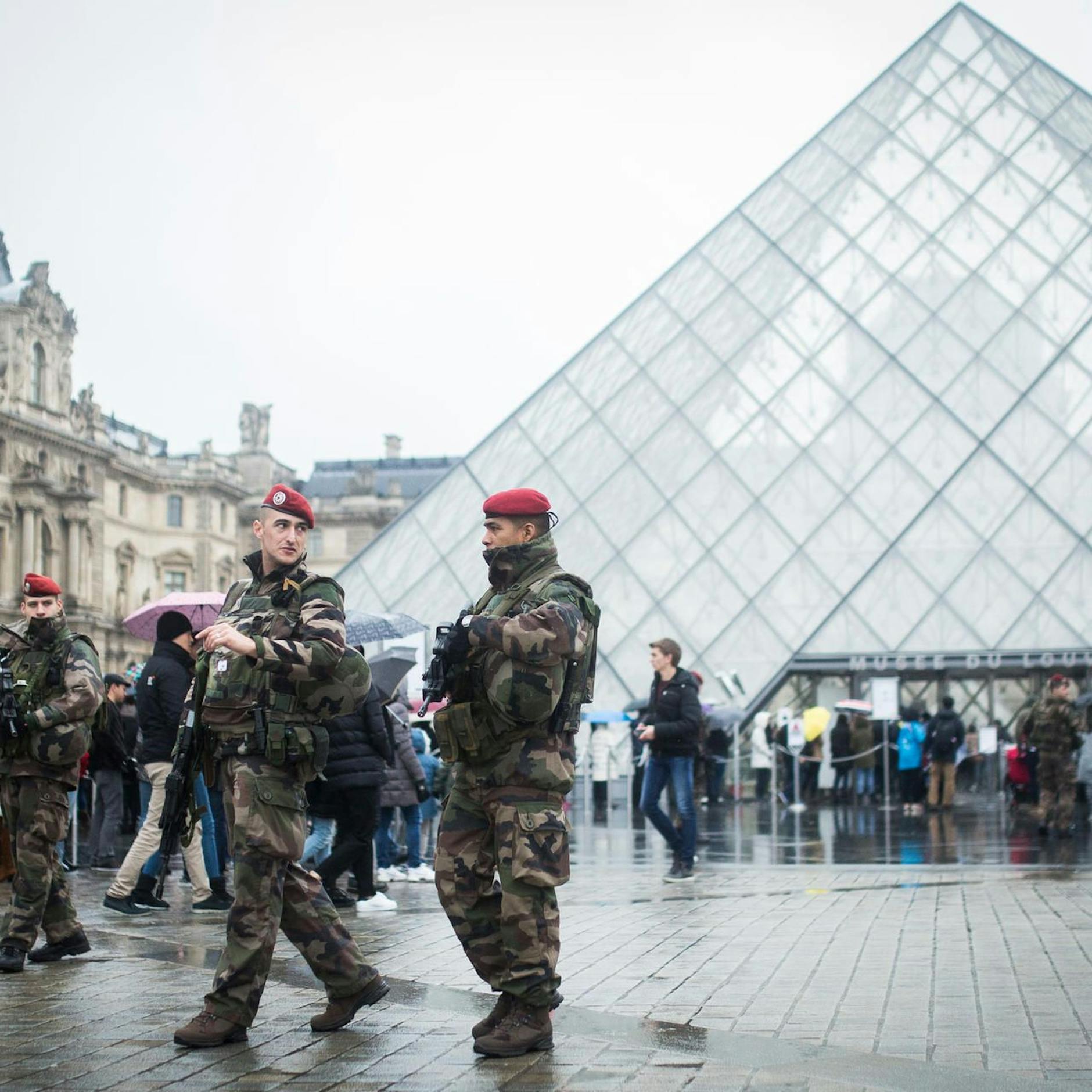 Image - Louvre ausgeraubt: Wie kriminelle Banden Europas Kulturerbe plündern