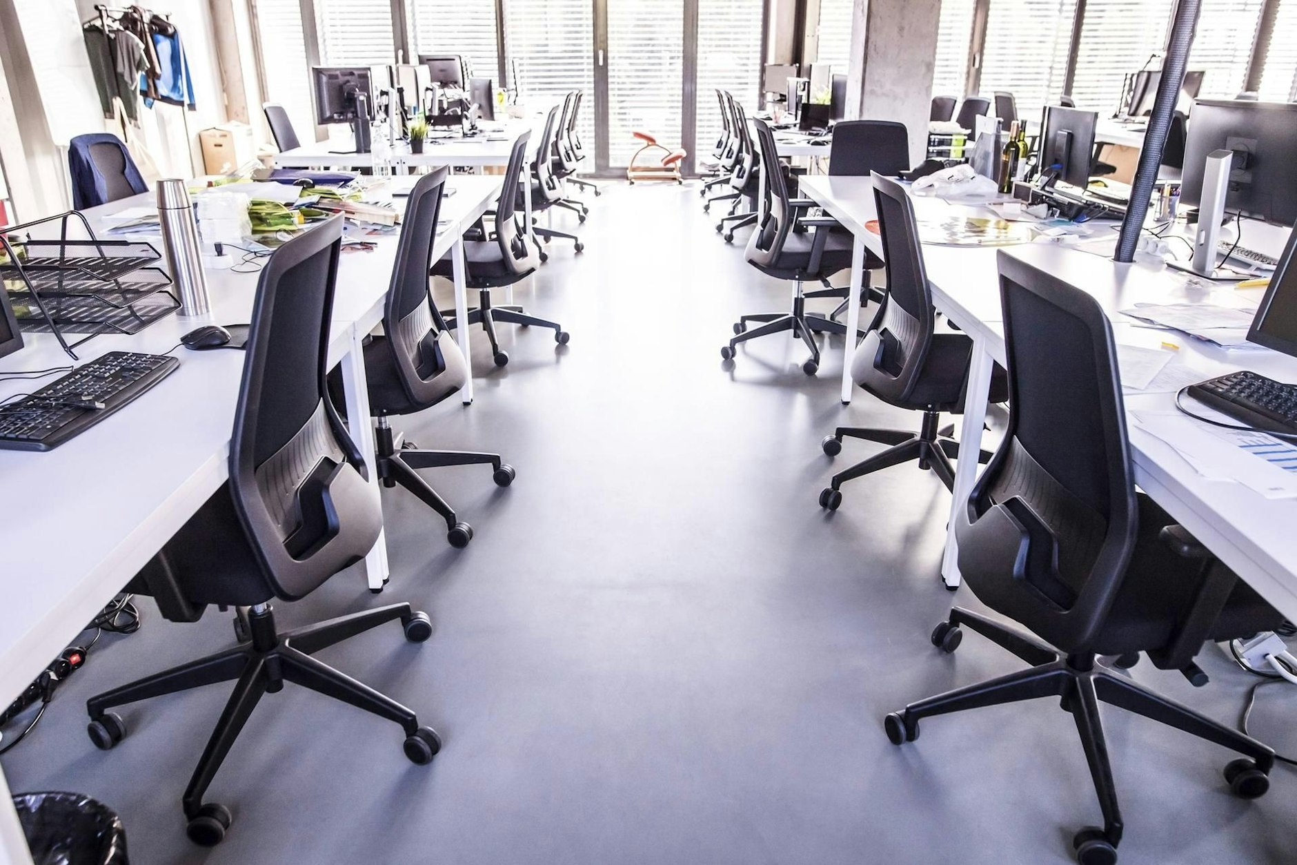 Im Großraumbüro kann es schnell laut werden.