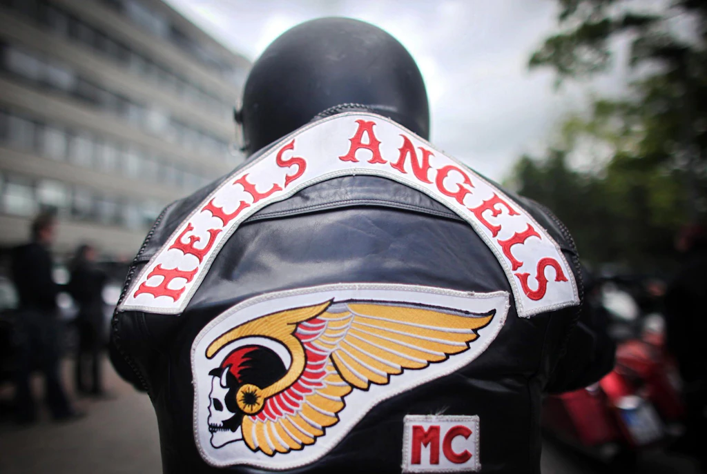 Wegen Misshandlung! Hells-Angels-Rocker erstattet Anzeige gegen Berliner JVA-Wärterin