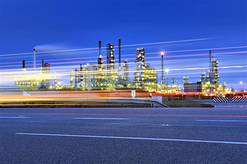 Gewerkschaftsvertreter forderten auf der 5. Mitteldeutschen Revierwendekonferenz in Leuna schnelle industriepolitische Entscheidungen, da zahlreiche Arbeitsplätze in der Region in Gefahr sind.