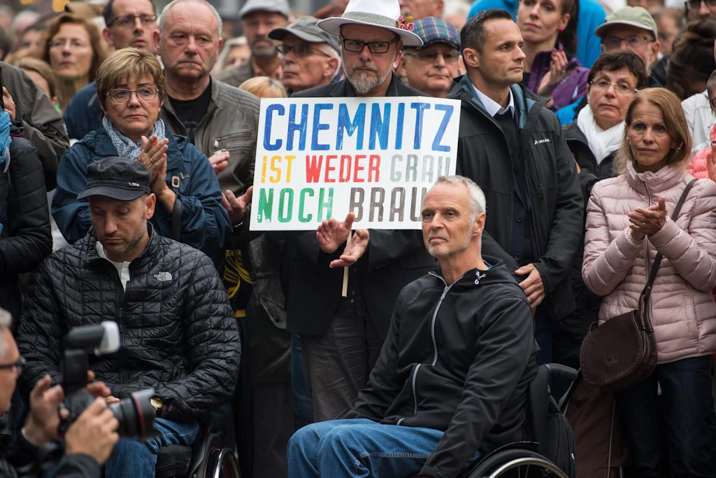 Tausende Chemnitzer gingen damals auf die Straße, um gegen das rechte Image der Stadt zu protestieren.