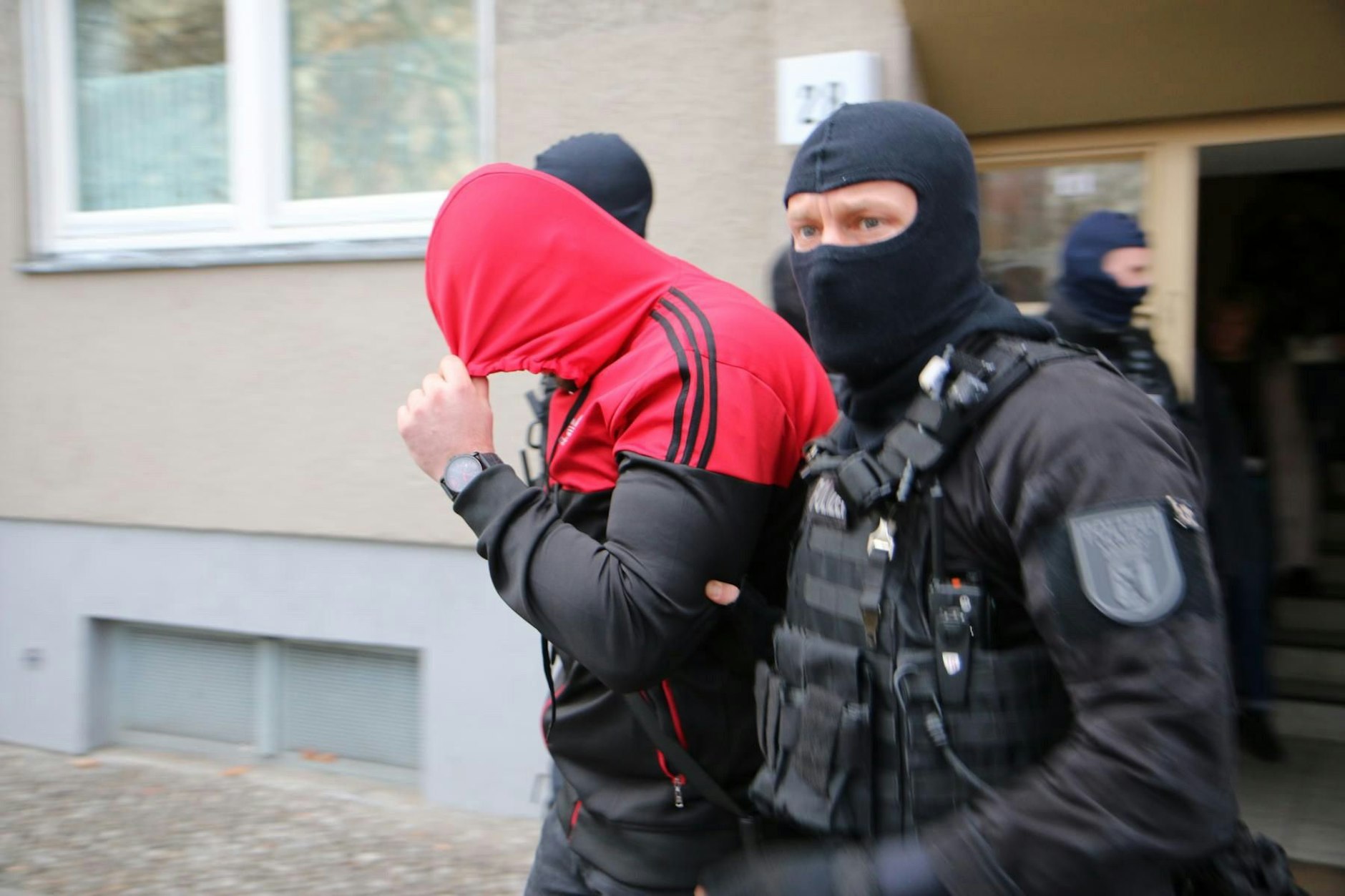 Razzia beim Remmo-Clan in Berlin. Nachhaltige Konzepte fehlen.