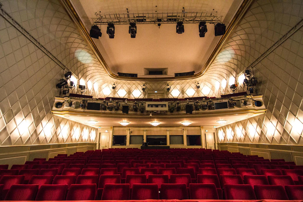 Bühnenservice kündigt Gorki-Werkstatt: Theater warnt vor Zusammenbruch des Spielbetriebs
