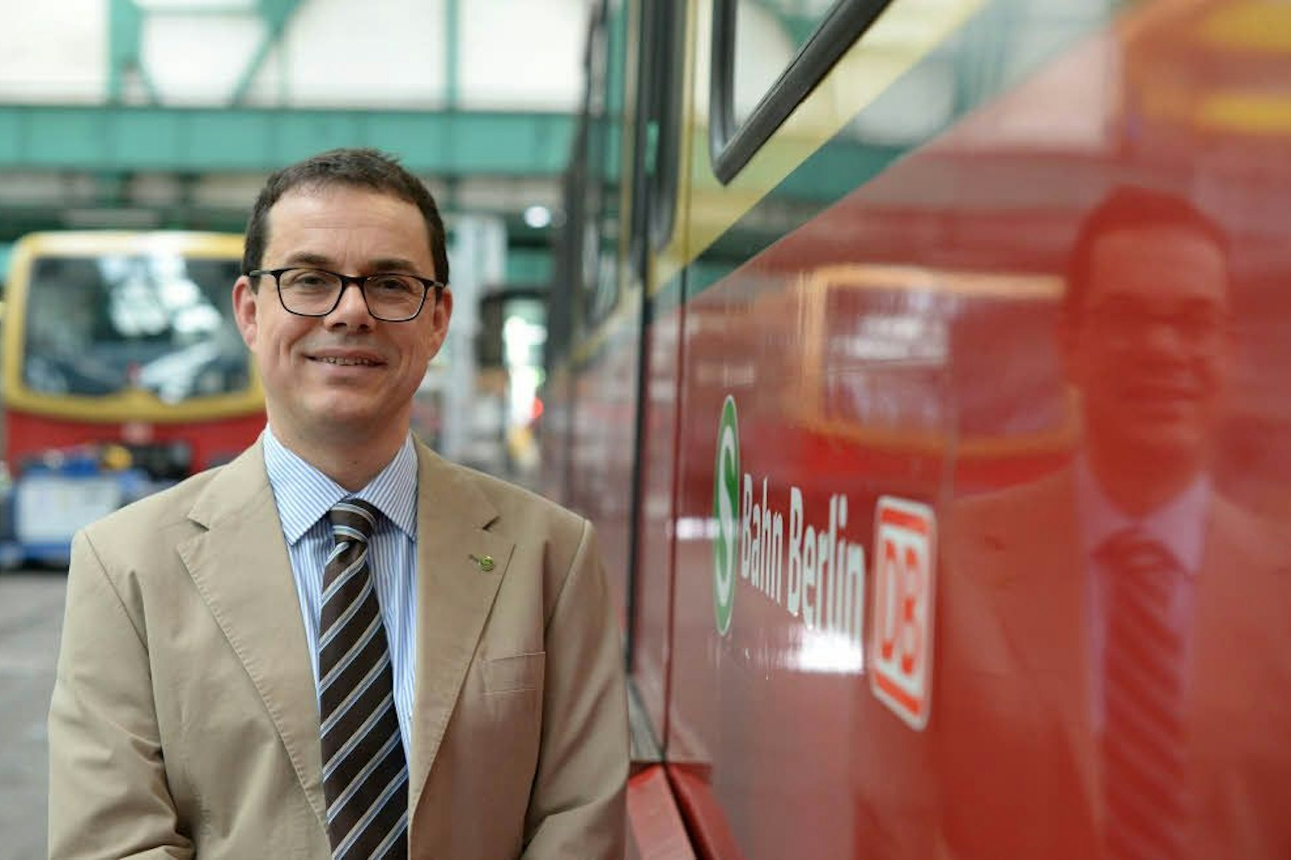 Im Werk Schöneweide 2019: Damals war Peter Buchner seit fast zehn Jahren Geschäftsführer der S-Bahn Berlin GmbH. Am 4. November ist er gestorben.