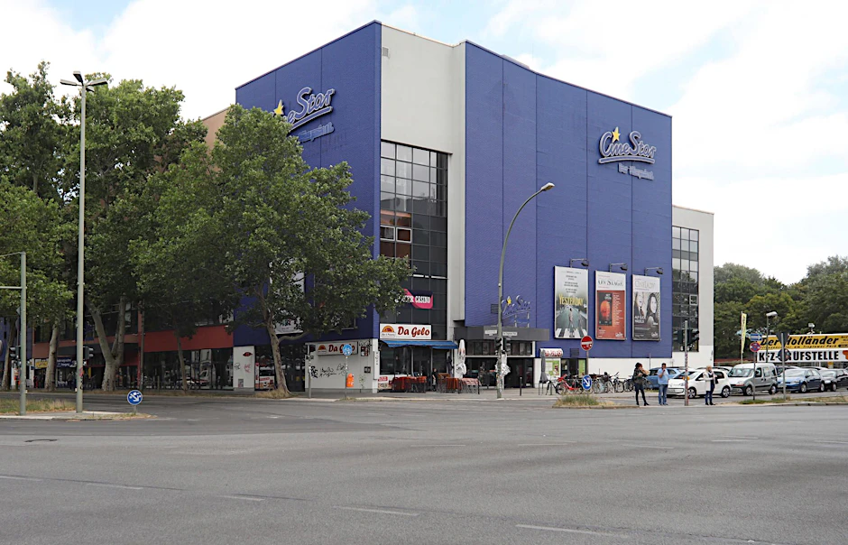 Ein Hotel-Hochhaus soll an der Elsenstraße 115 geplant sein. Das Kino wird dann abgerissen.