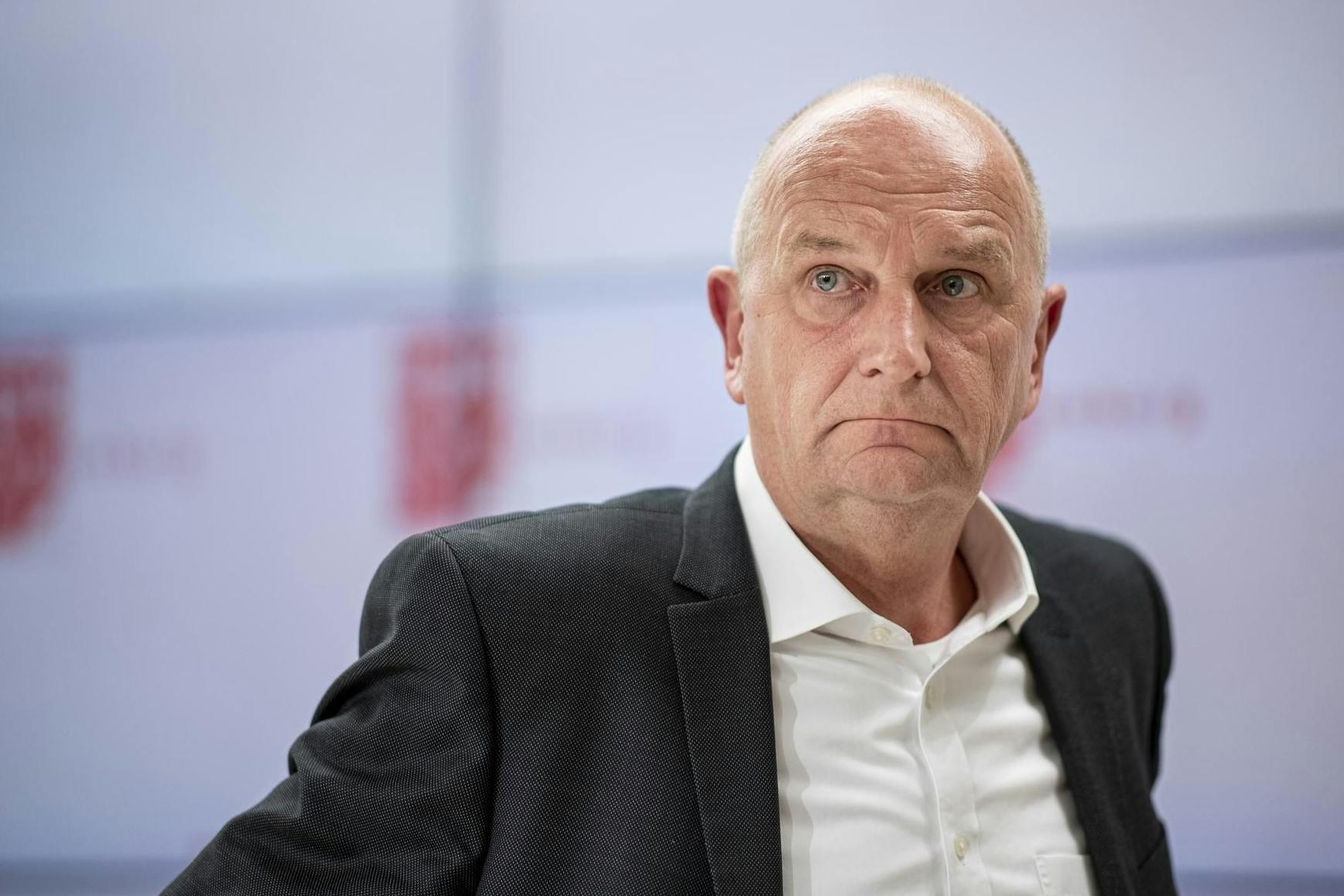 Die Mehrheit von Dietmar Woidke im Landtag wackelt nach den Austritten von gleich vier Politikern aus dem BSW.