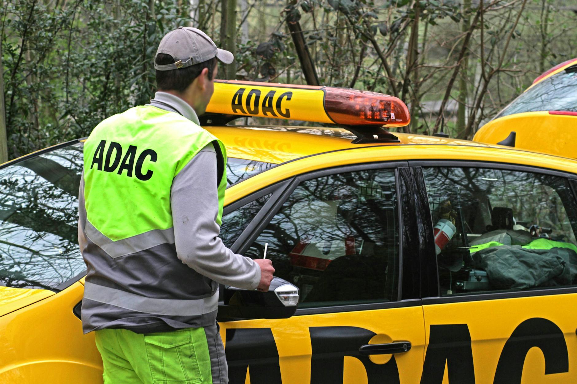 „Sprit muss teurer werden“ ADAC-Präsident schockt Mitglieder