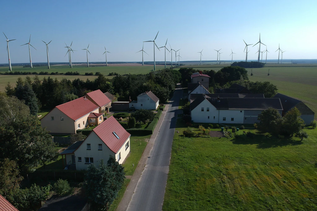 In Feldheim leben rund 120 Menschen: Das Dorf sieht sich als Profiteur der Energiewende.