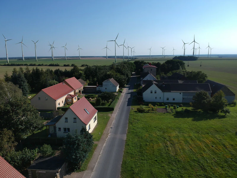 Windräder sehr erwünscht: Wie ein Dorf in Brandenburg zum St