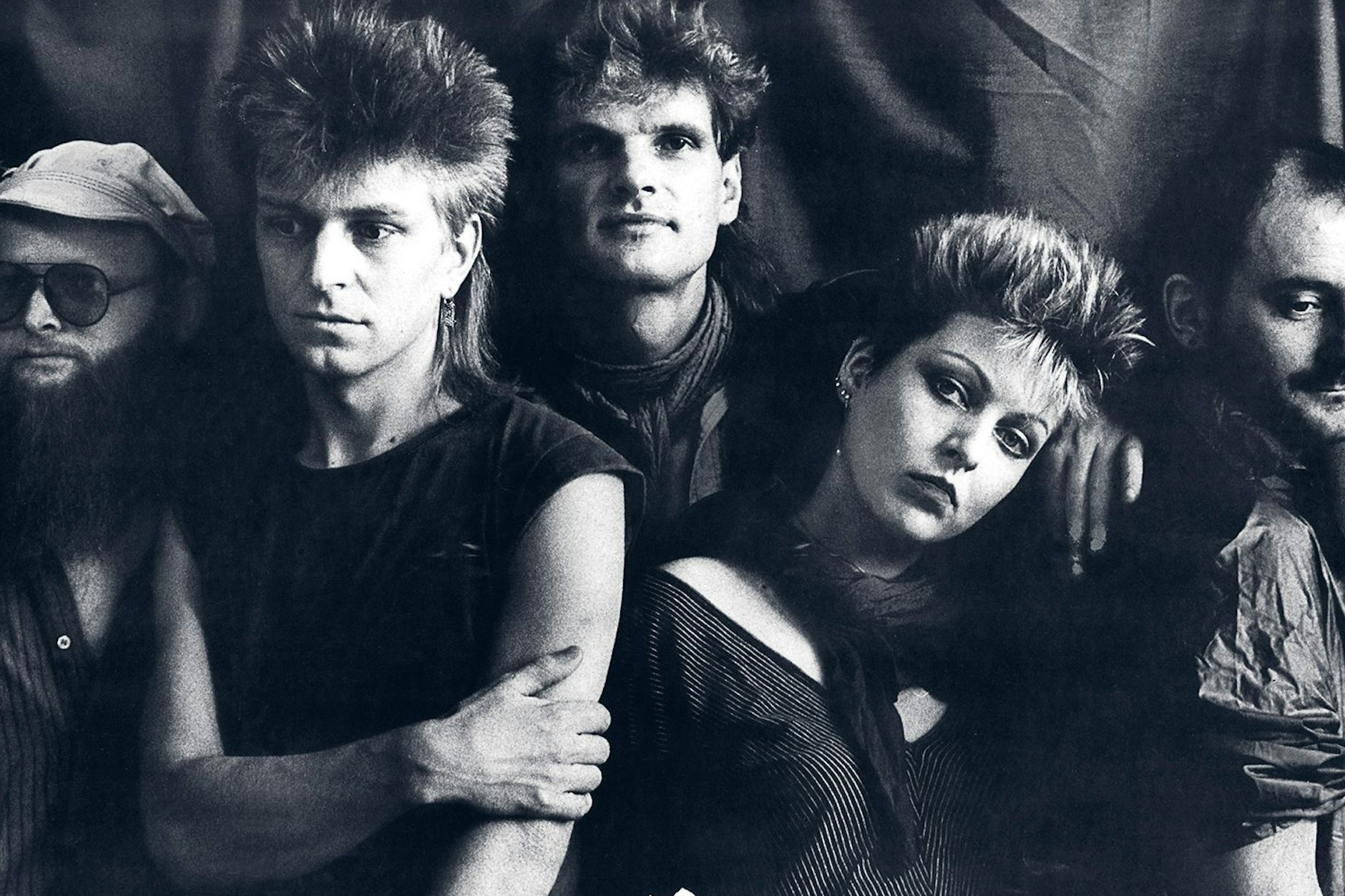 Silly 1983, als das Album „Mont Klamott“ entstand: Schlagzeuger Mike Schafmeier (li.), Ritchie Barton, Keyboarder Matthias Schramm, Tamara Danz und Gitarrist Thomas Fritzsching.