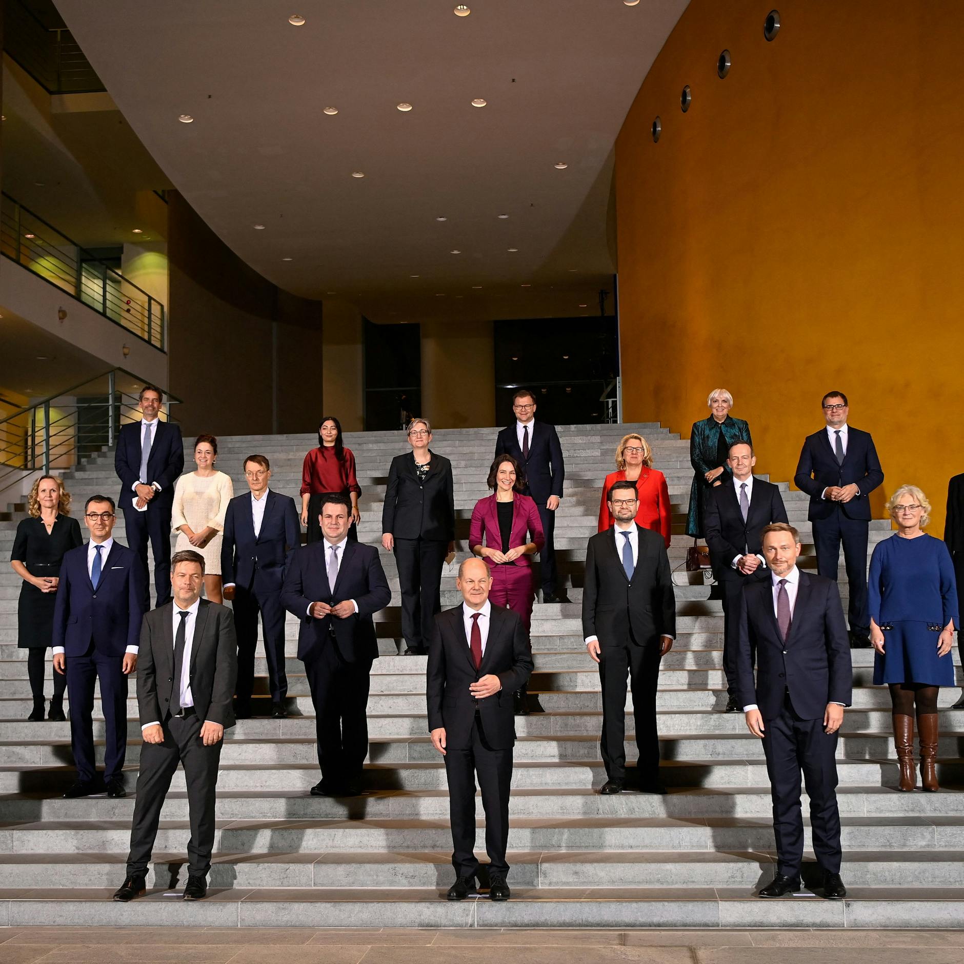 Image - Was wurde aus den Ampel-Ministern? Das machen Scholz, Habeck, Lindner & Co. heute