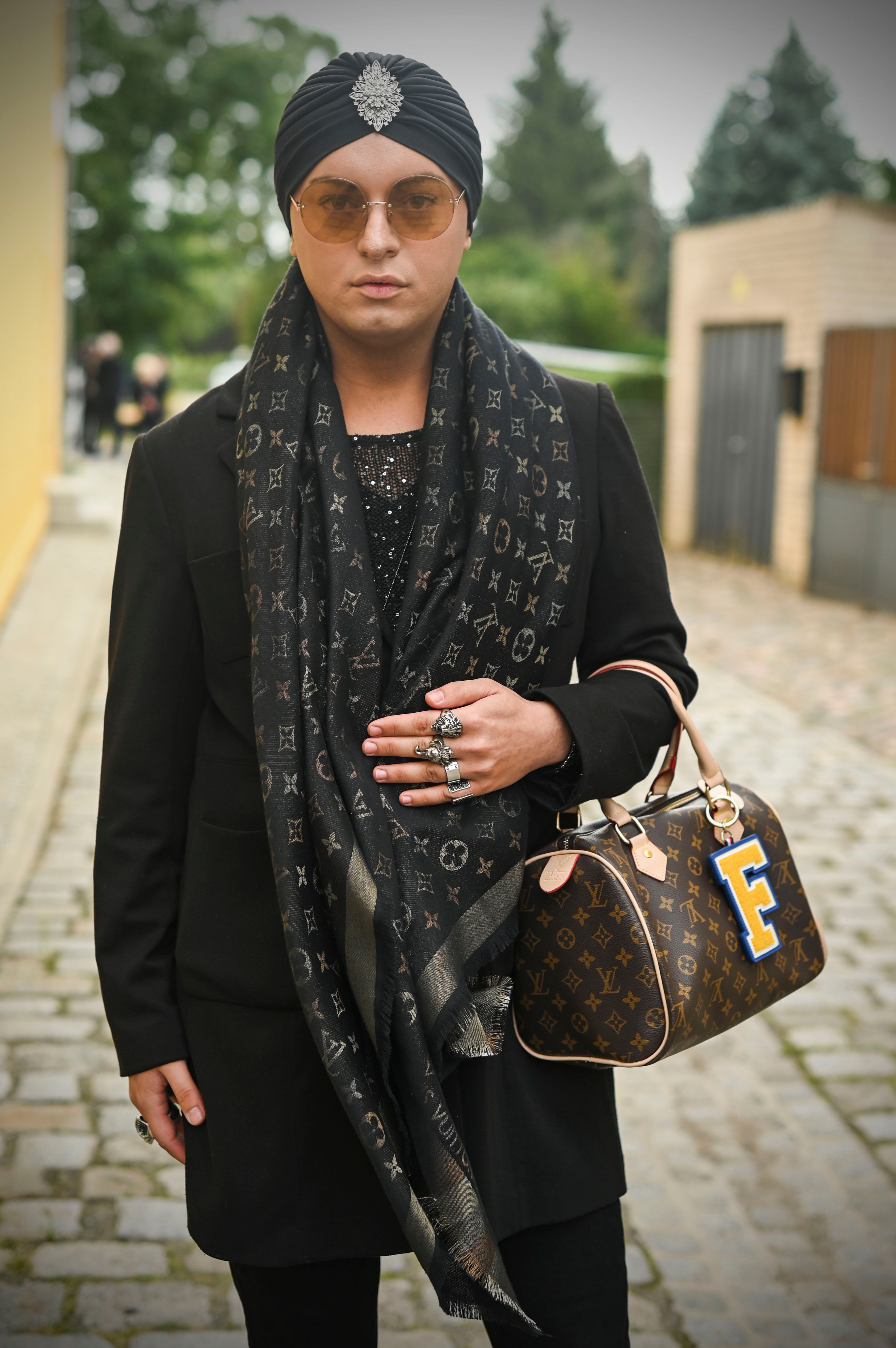 Brand-Drama um Julian F.M. Stoeckel: Ist er bald obdachlos?