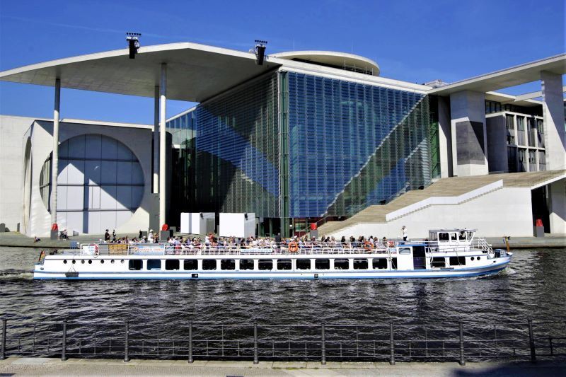 Schifffahrt Berlin Spree Friedrichstrasse 2,5h | Fahrplan Tickets