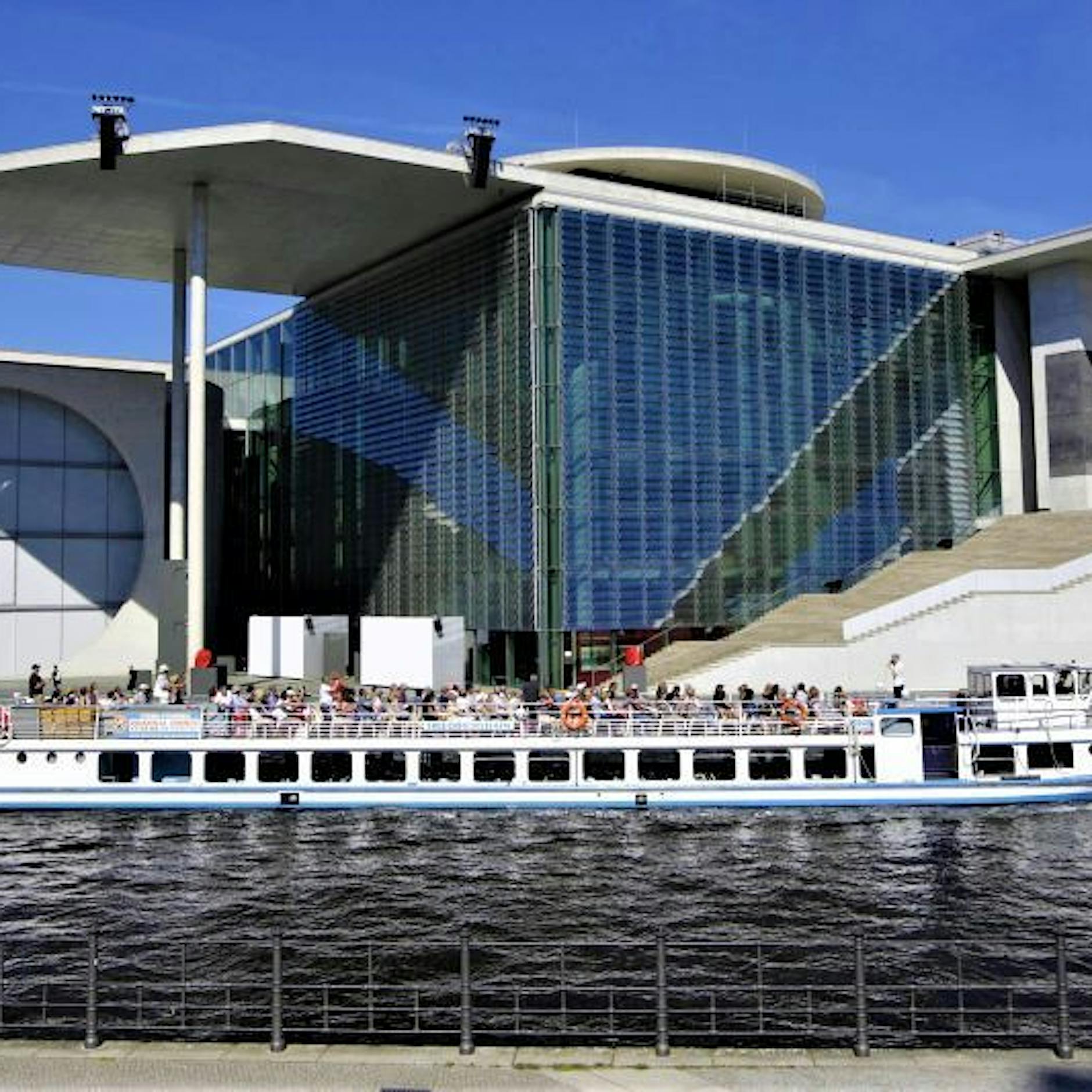 Schifffahrt Berlin Spree Friedrichstrasse 2,5h | Fahrplan Tickets