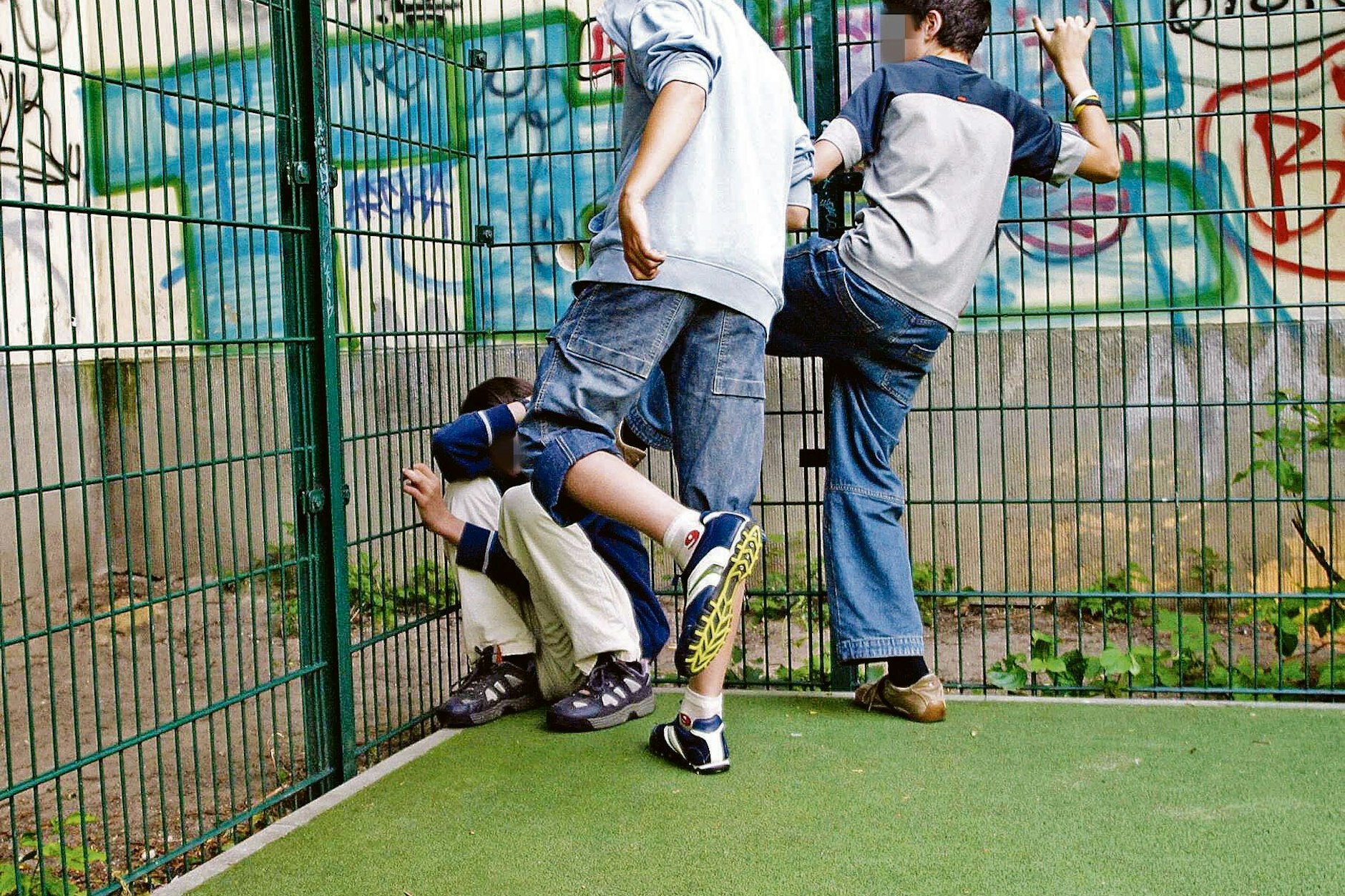 Die Berliner Polizei vermeldete im vergangenen Jahr bei der Vorstellung von Zahlen zu Gewaltdelikten im Durchschnitt fünf Einsätze an Berliner Schulen jeden Tag.