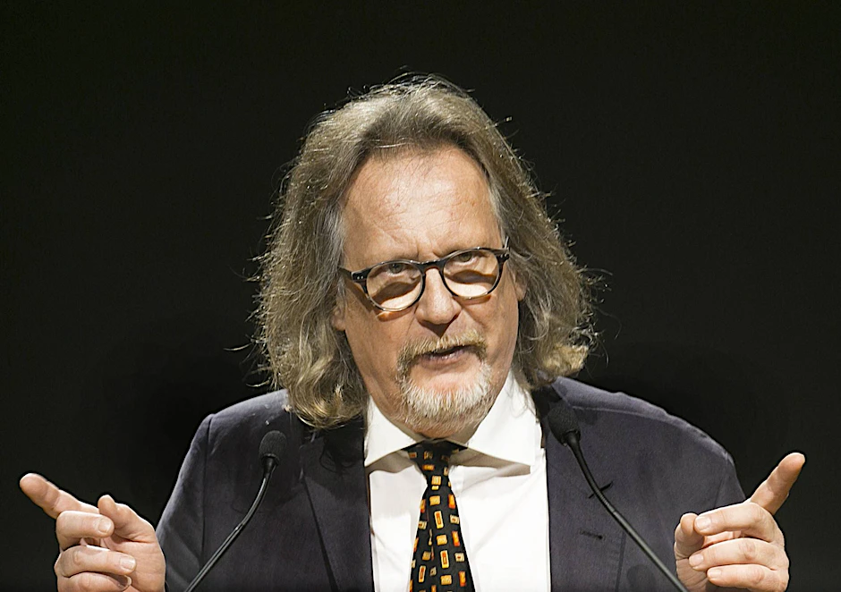Der Kolumnist <a href="chatgpt://generic-entity?number=0">Harald Martenstein</a> hielt am Wochenende im <a href="chatgpt://generic-entity?number=1">Thalia-Theater Hamburg</a> ein Plädoyer gegen ein AfD-Verbot.