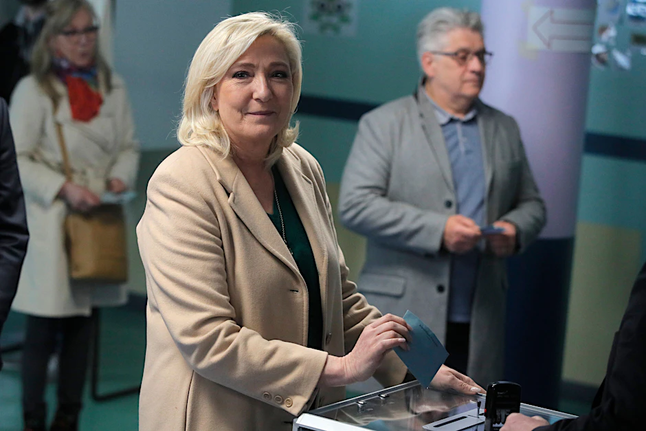 Marine Le Pen kämpft vor Gericht um ihre politische Zukunft.