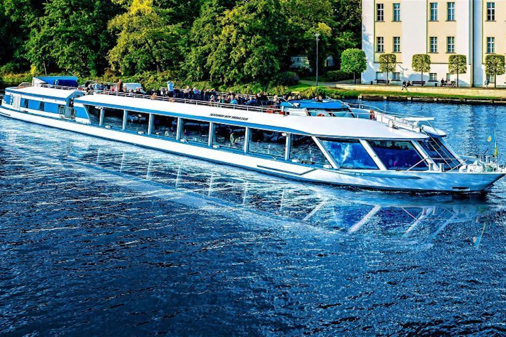 Bis zu fünf Stunden Erholung pur, eine Wohltat für die Sinne, Abschalten vom Großstadtstress und einfach entspannen:&nbsp;Schifffahrt „Rund um die Müggelberge“