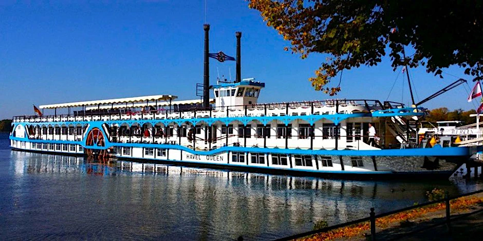 Mit dem Mississippi-Dampfer MS „Havel Queen“ über den Tegeler See.