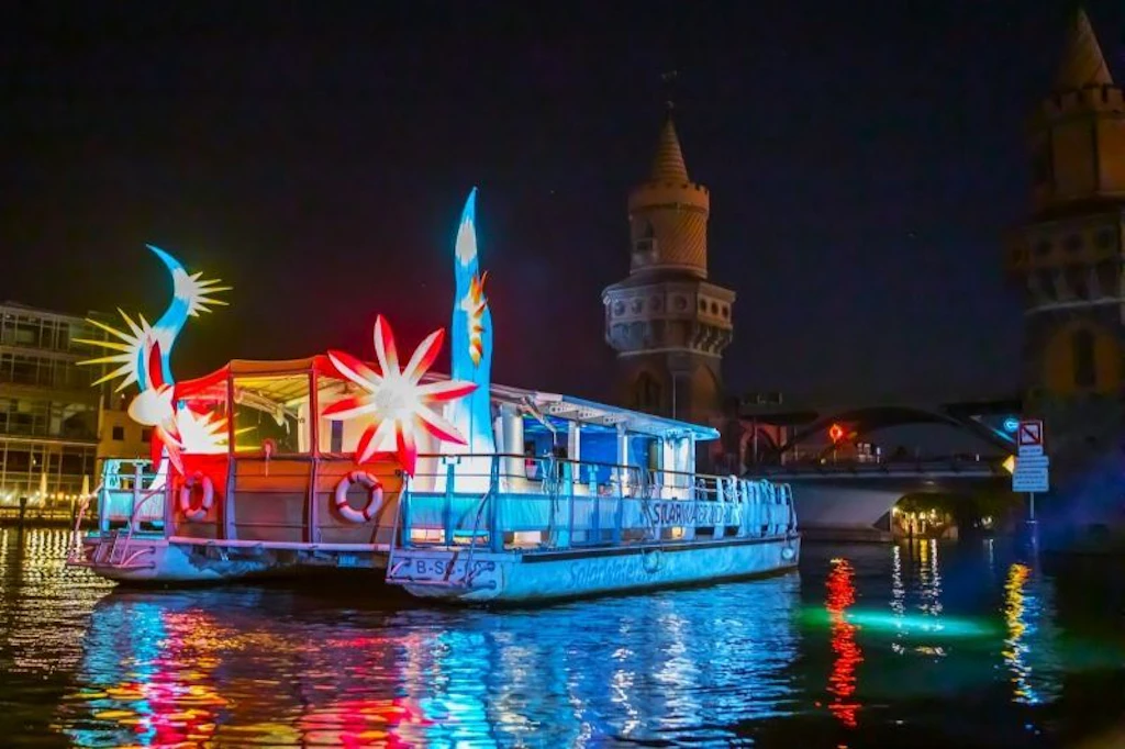 Schiffstour Berlin Oktober 2026 | Abendfahrt Tickets