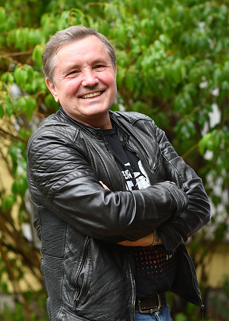 Klaus Scharfschwerdt (1954–2022)