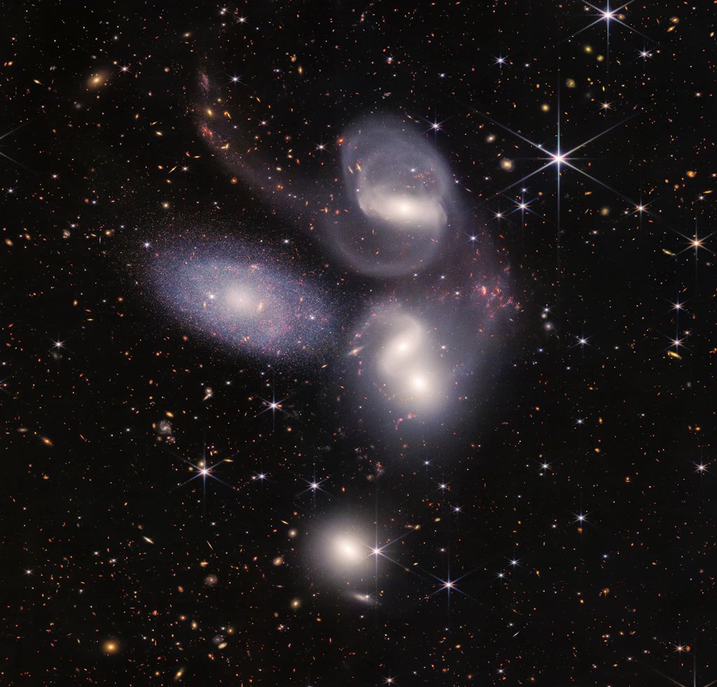 Astronomen entdecken rätselhaft heißen Galaxienhaufen aus der Frühzeit des Universums