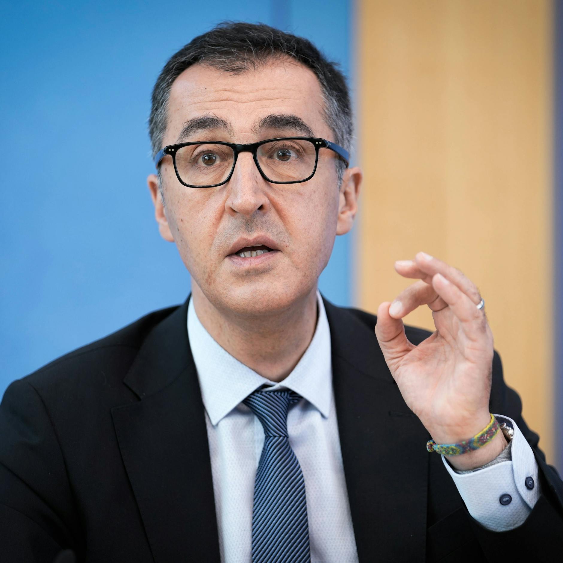 Image - „Strukturen bedrohen Frauen“: Özdemir warnt vor Problemen in Migranten-Milieus