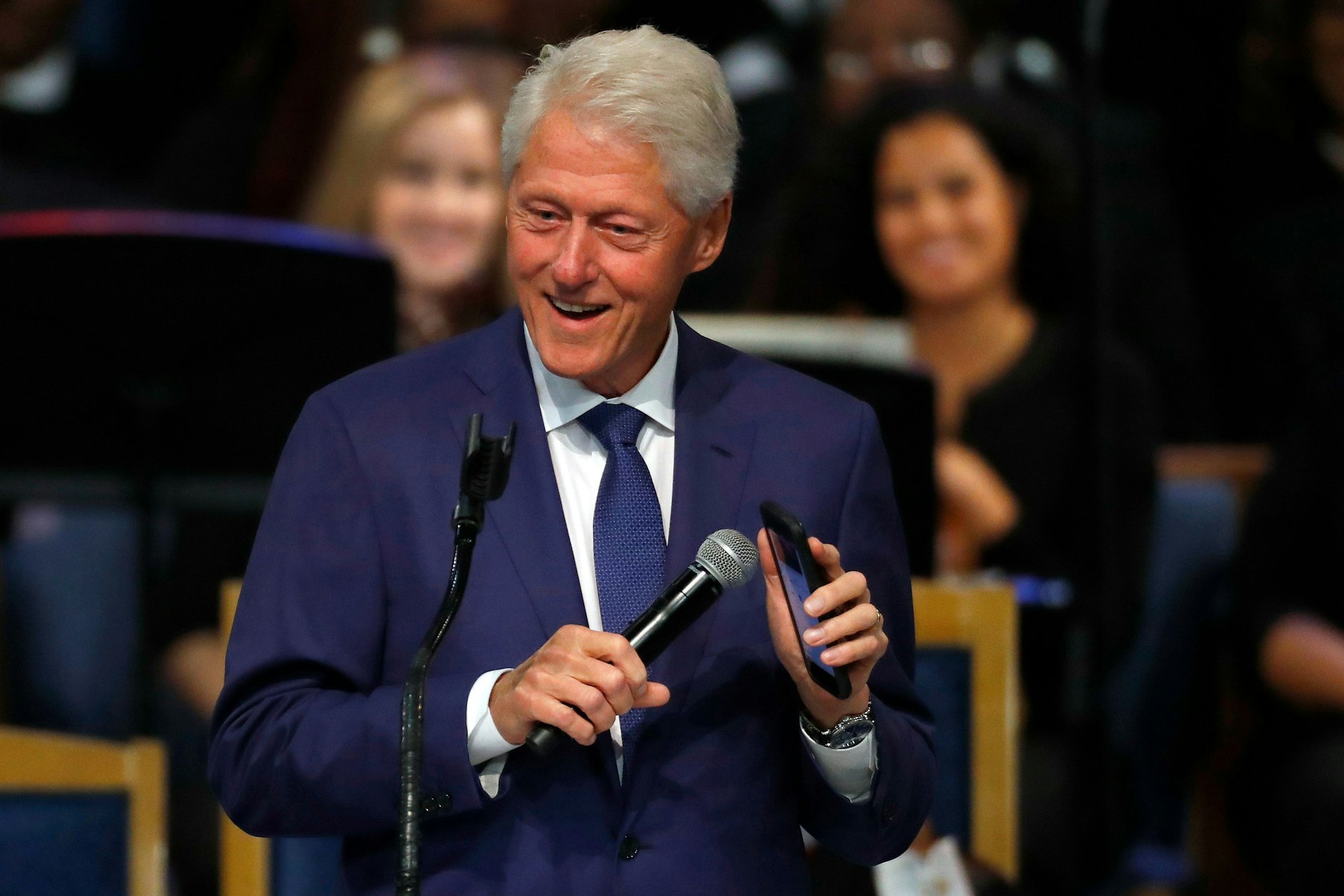 L'ancien président américain Bill Clinton connaissait Jeffrey Epstein.