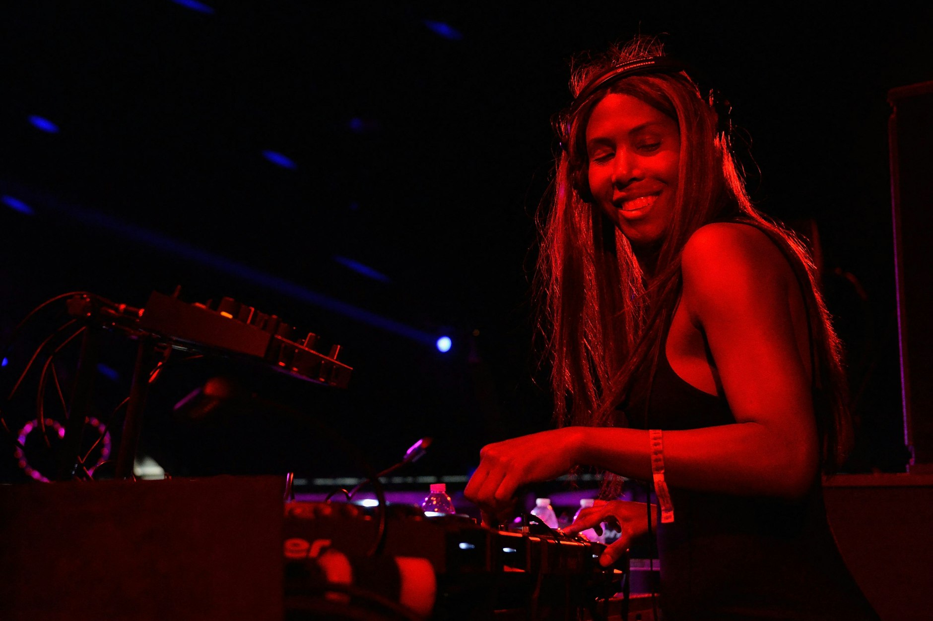 Honey Dijon 2017 bei einem DJ-Set in Kalifornien
