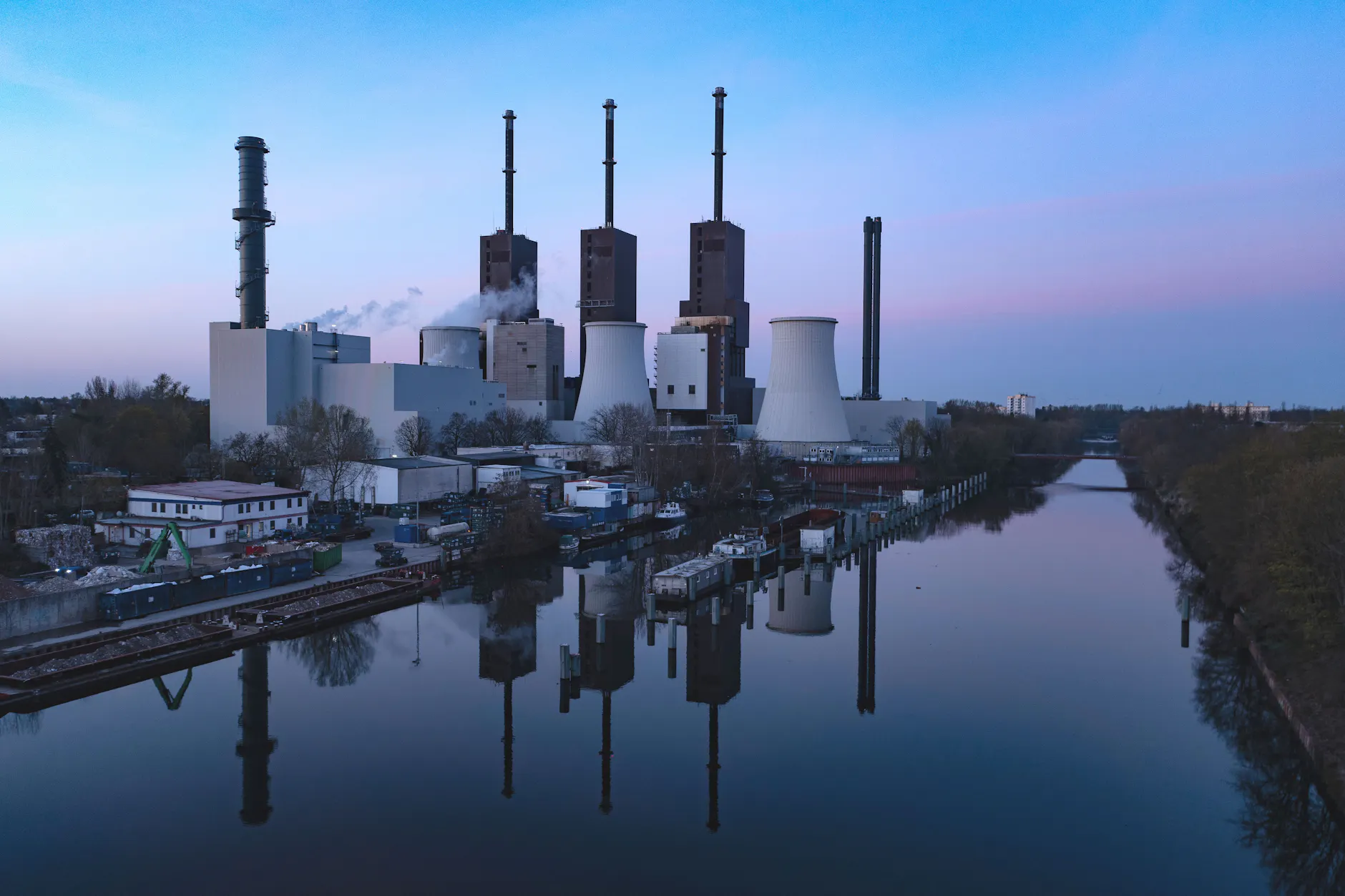 Nicht nur das Gaskraftwerk Lichterfelde – auch alle anderen deutschen Kraftwerke sind nun auf einer interaktiven Landkarte abrufbar – inklusive Koordinaten.