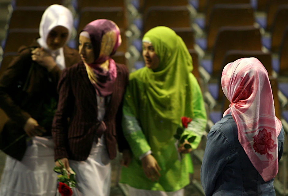 Besonders Religion und ethnische Herkunft stoßen auf Vorbehalte – die Akzeptanz gesellschaftlicher Vielfalt sinkt in Deutschland.