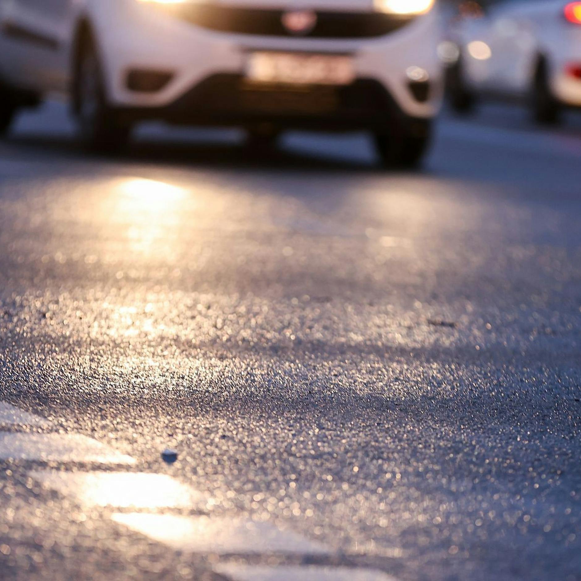 Wetter: Mildes Wochenende – aber in Berlin wird's glatt