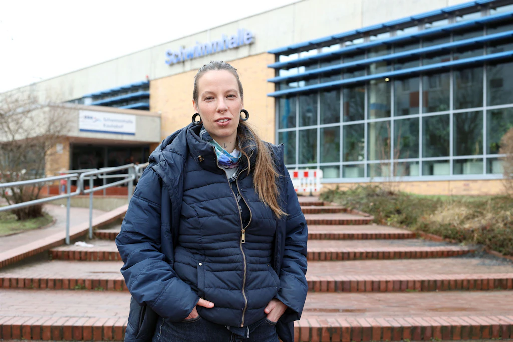 &nbsp;Lotte Mies (33) hat durchgesetzt, in den Berliner Bädern oben ohne schwimmen zu dürfen.