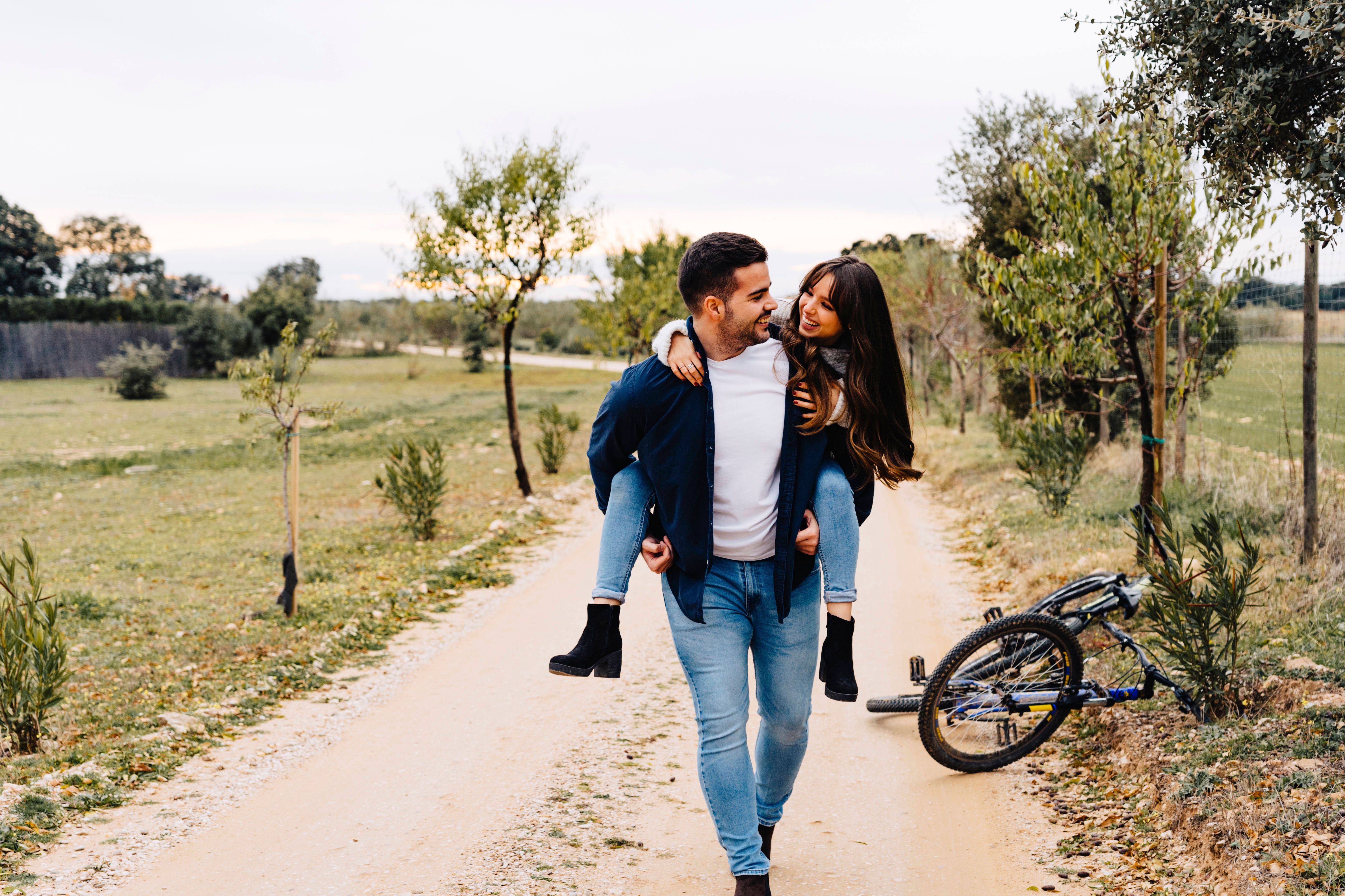 Horoskop vom 2. bis 8. März: Herzensentscheidungen warten auf Sie!