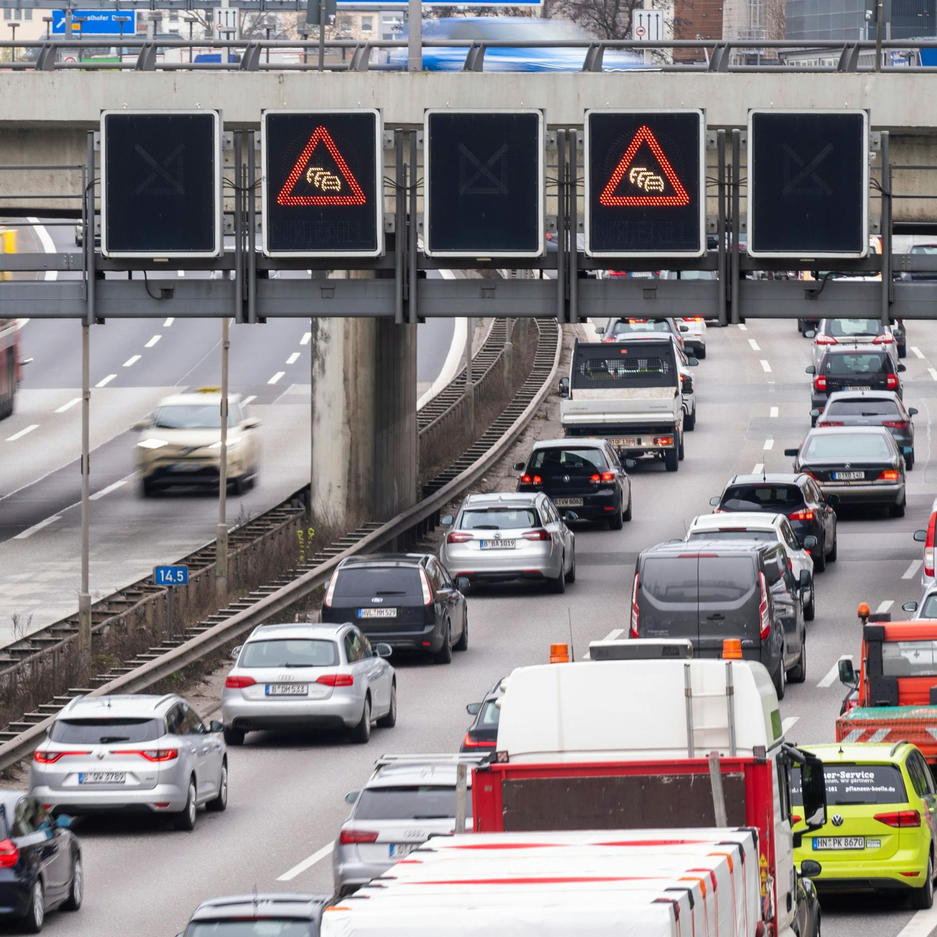 Image - Baustellen in Berlin: Was in den Herbstferien auf Fahrgäste und Autofahrer zukommt