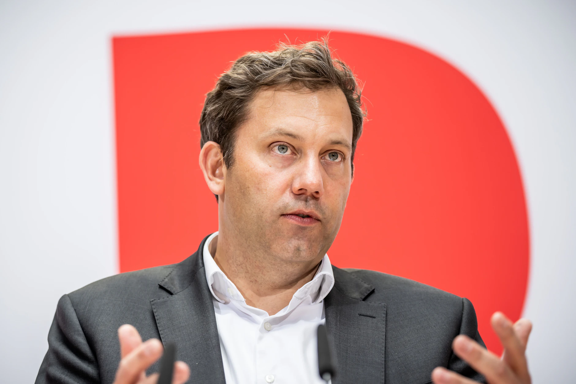 Krankenkassen‑Streit: Klingbeil blockt Milliarden‑Plan ab