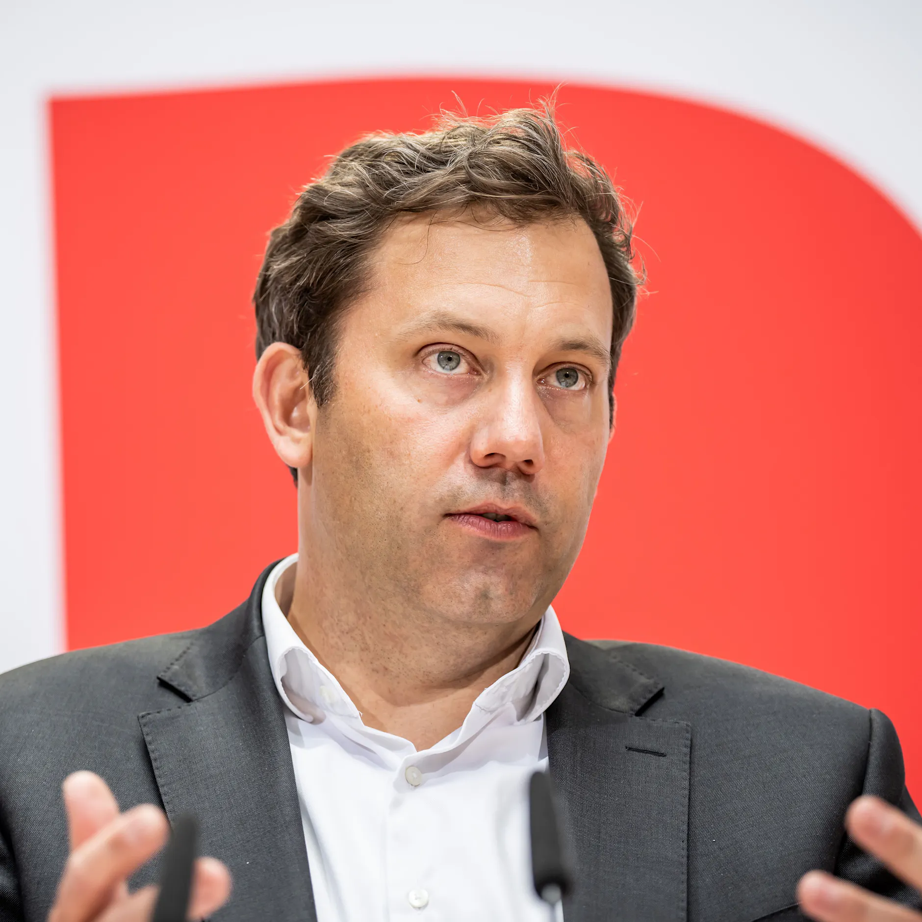 Krankenkassen‑Streit: Klingbeil blockt Milliarden‑Plan ab