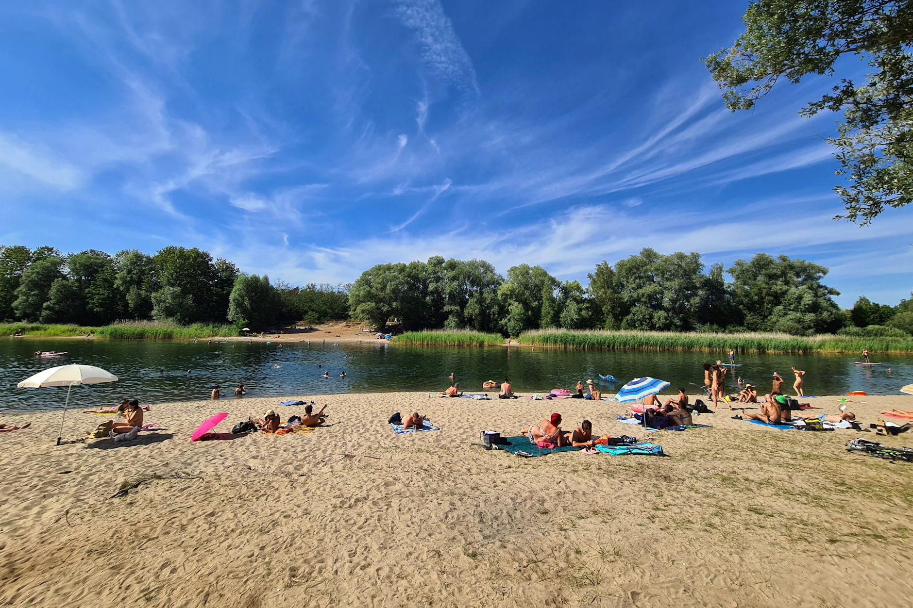 Der Kaulsdorfer Weg führt auch am Kaulsdorfer Baggersee vorbei.