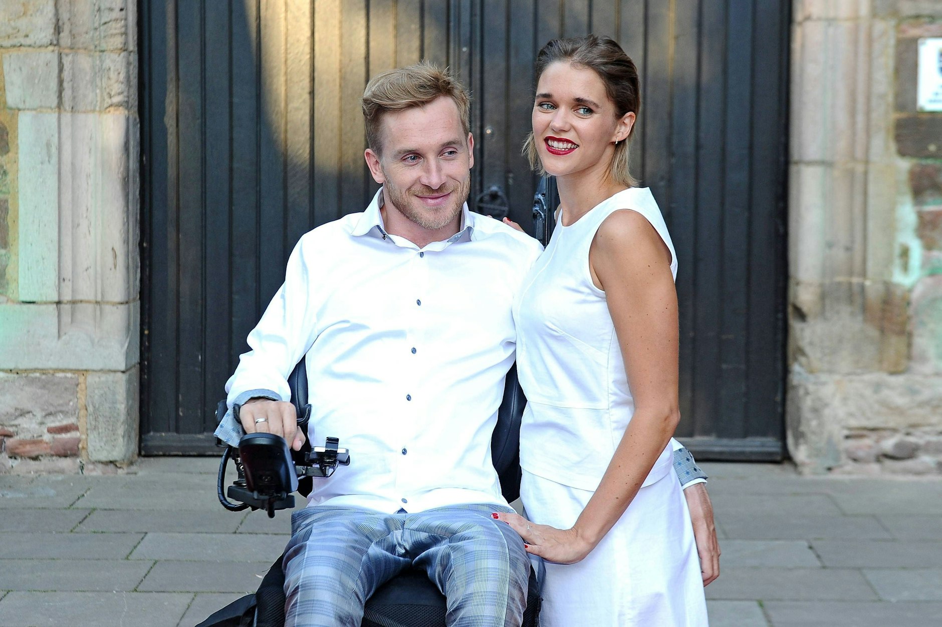 Samuel und Sarah sind seit 2016 verheiratet.