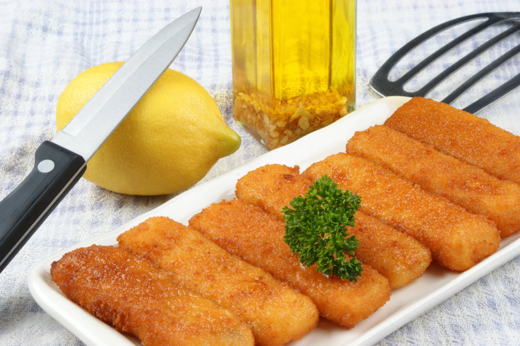 Für viele Familien gehören Fischstäbchen zu den wenigen Fischprodukten, die noch relativ erschwinglich sind. Wie lange noch?