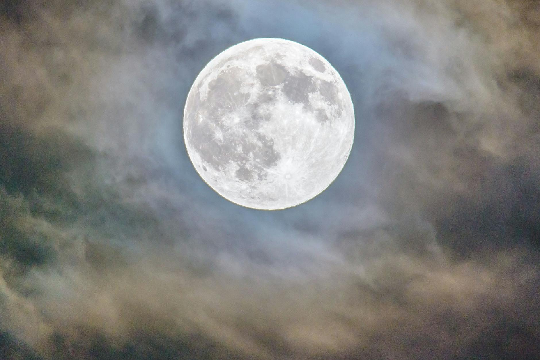 Magische Nacht über Berlin: Wie super wird der Supervollmond?