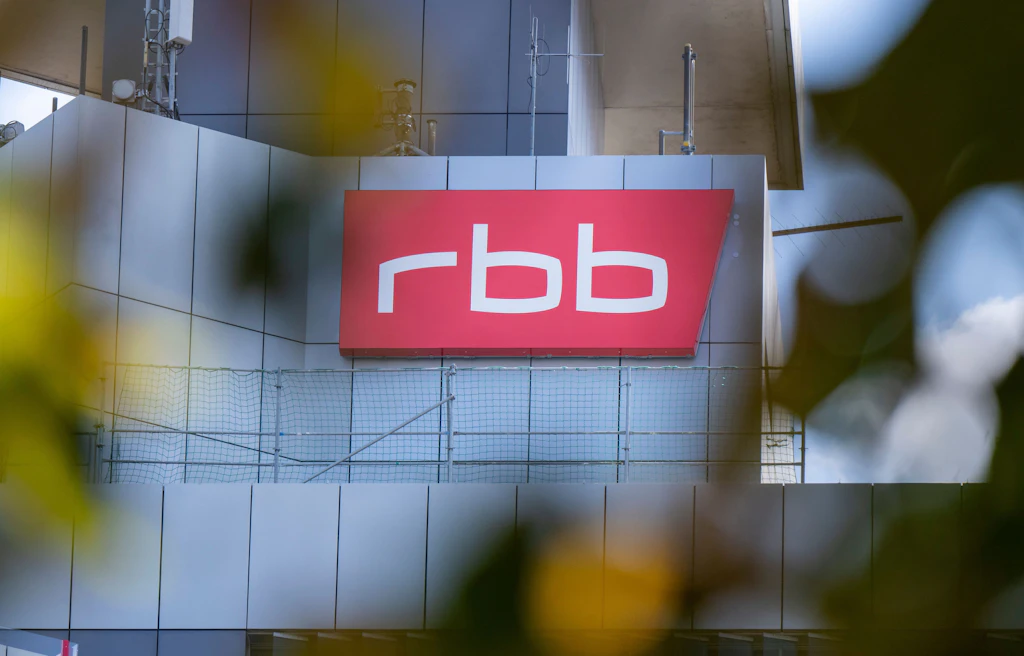 Streit um RBB-Programm: Brandenburg drängt auf mehr Sendezeit!