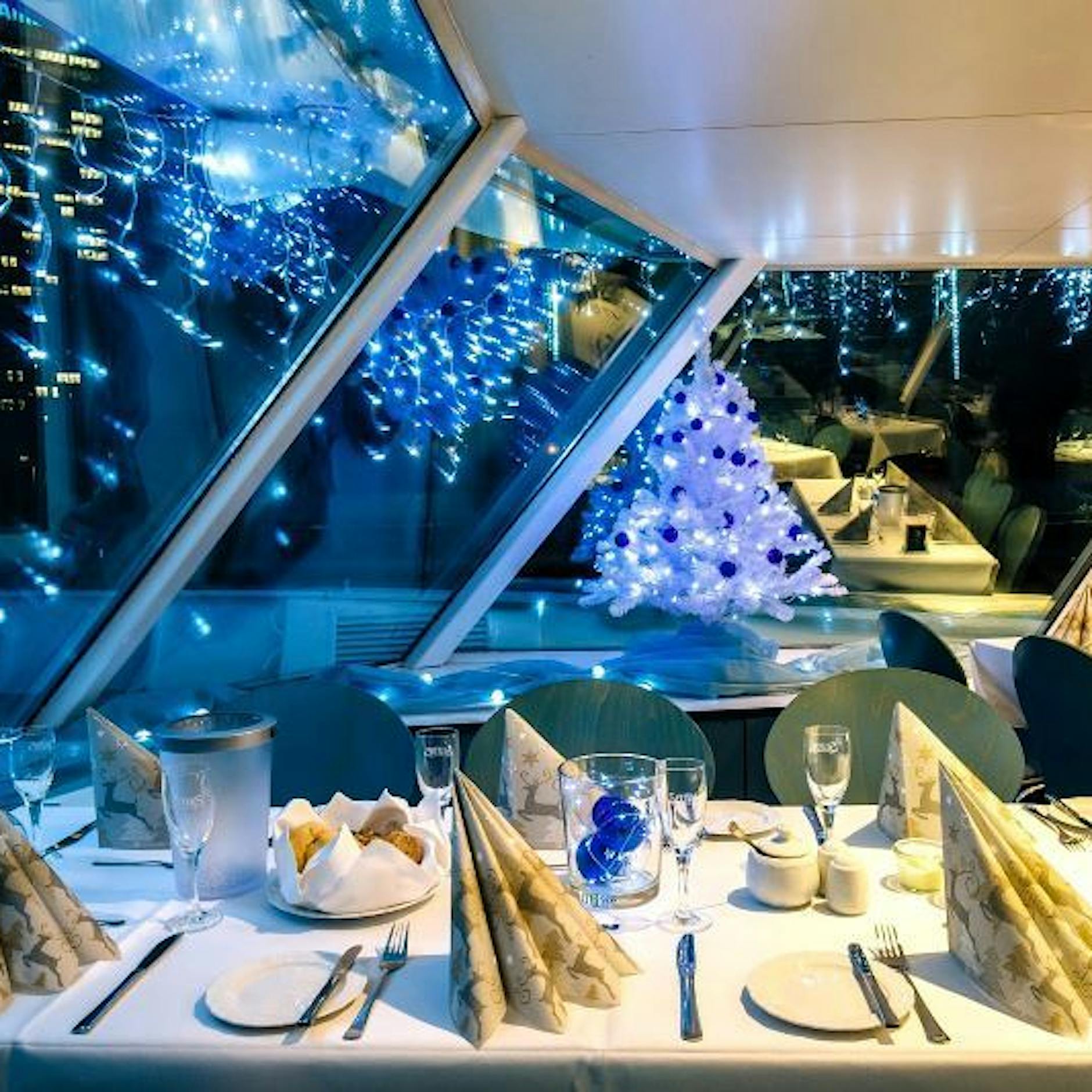 Schifffahrt Berlin Winter 2025 Menü | Tickets