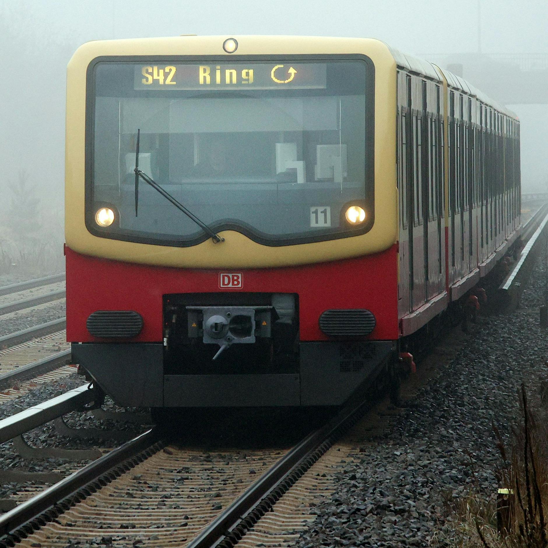 Berliner Pendler atmen auf: Weichenstörung repariert, Ringbahn fährt wieder