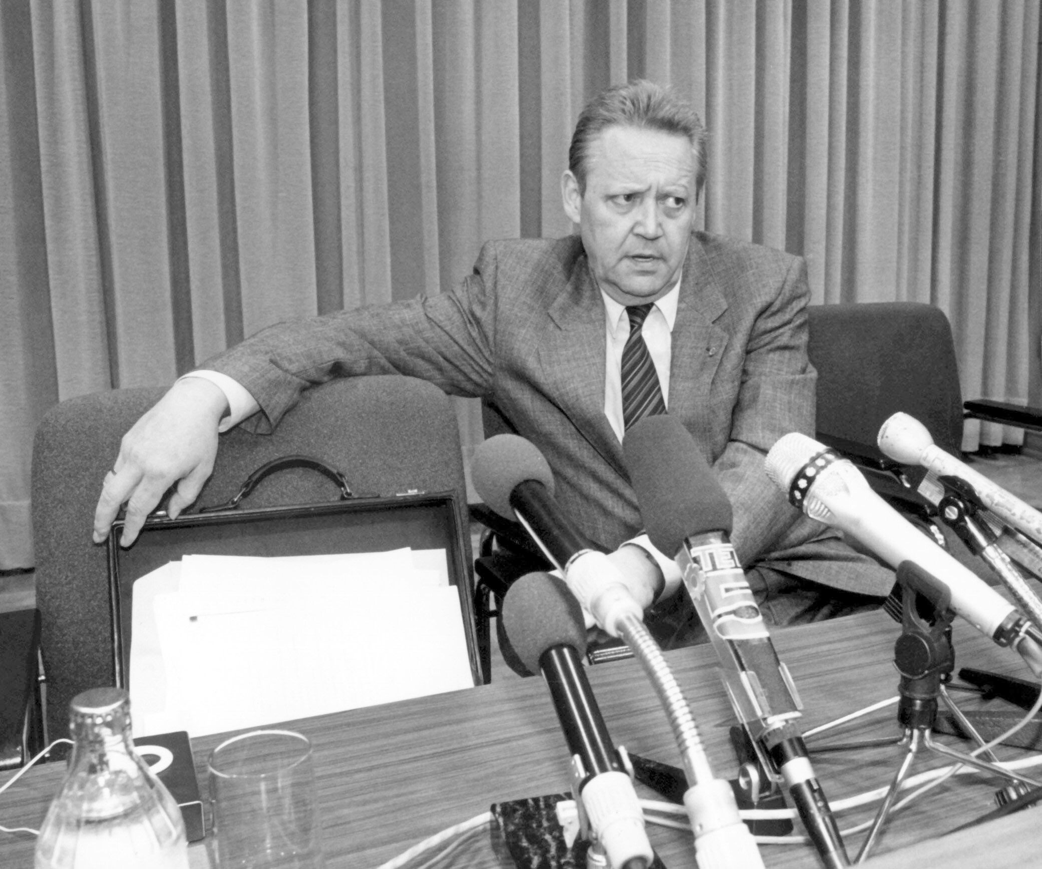 Image - Schabowskis Spickzettel: Wie ein Stück Papier zum welthistorischen Dokument wurde