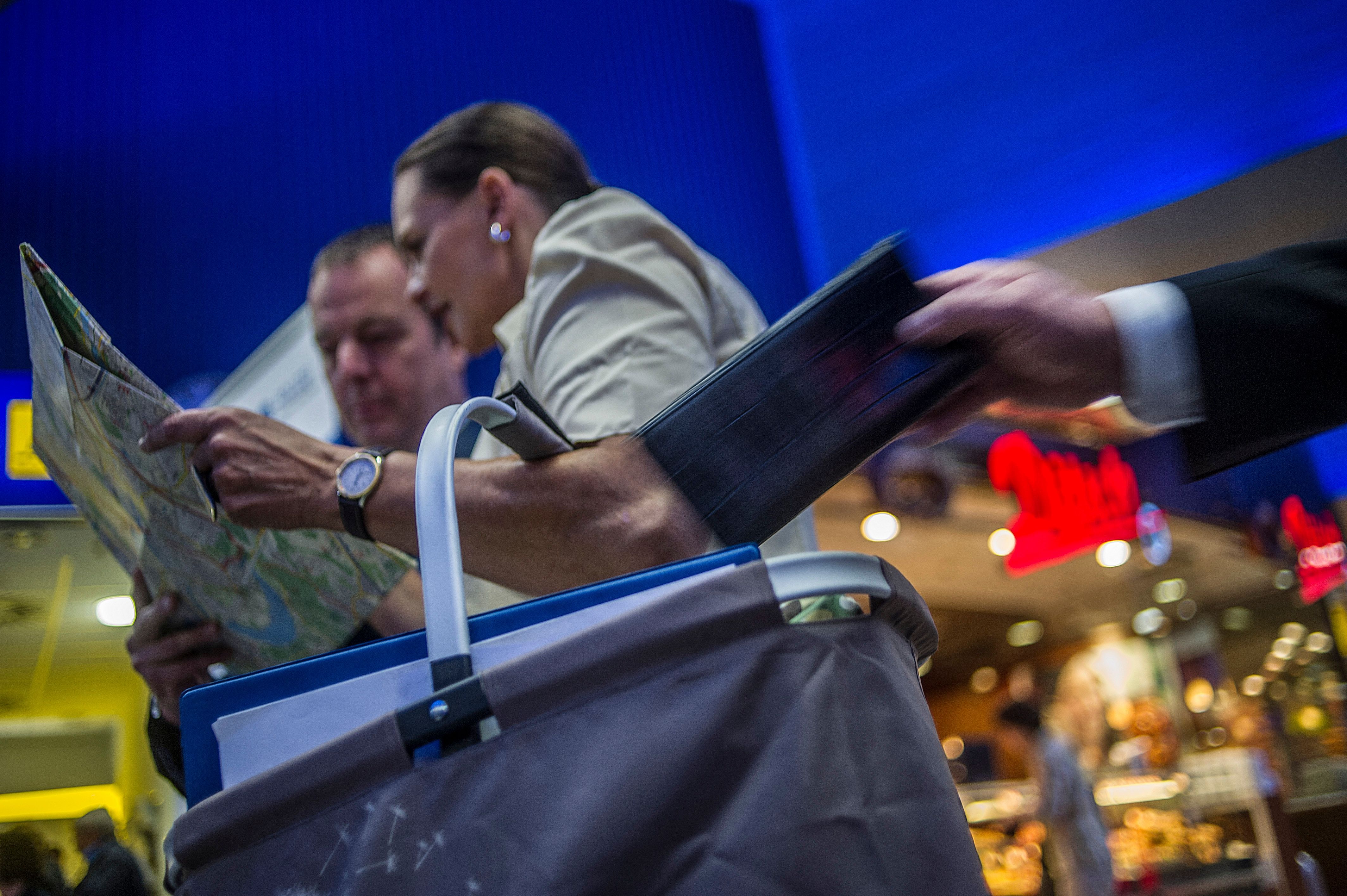 Weihnachtsmarkt: Polizei warnt vor miesen Tricks der Taschendiebe!