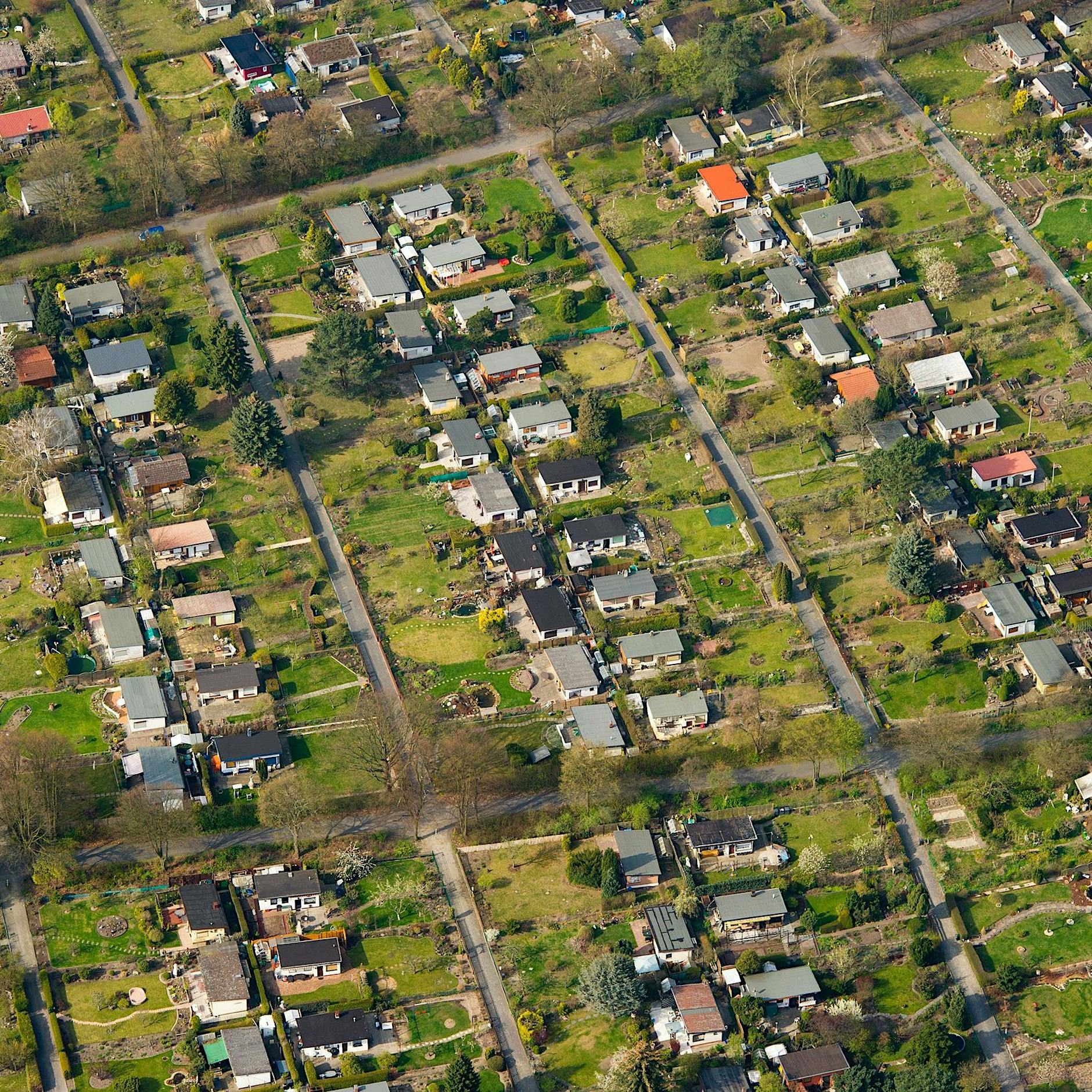 Kahlschlag in ehemaliger Kleingartenanlage in Marzahn: Dort sind nun 144 Wohnungen geplant
